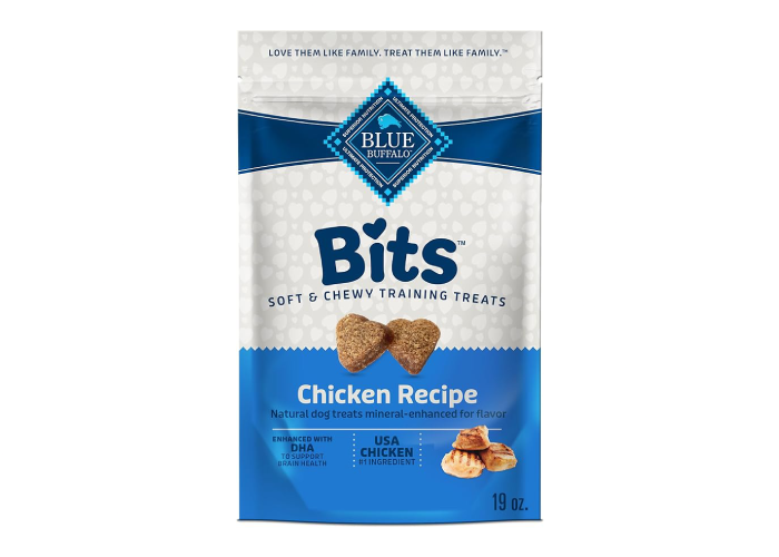 Blue Buffalo Bits Soft Dog Treats for Training, Made With Natural Ingredients & Enhanced with DHA, Chicken Recipe, 19-oz Bag